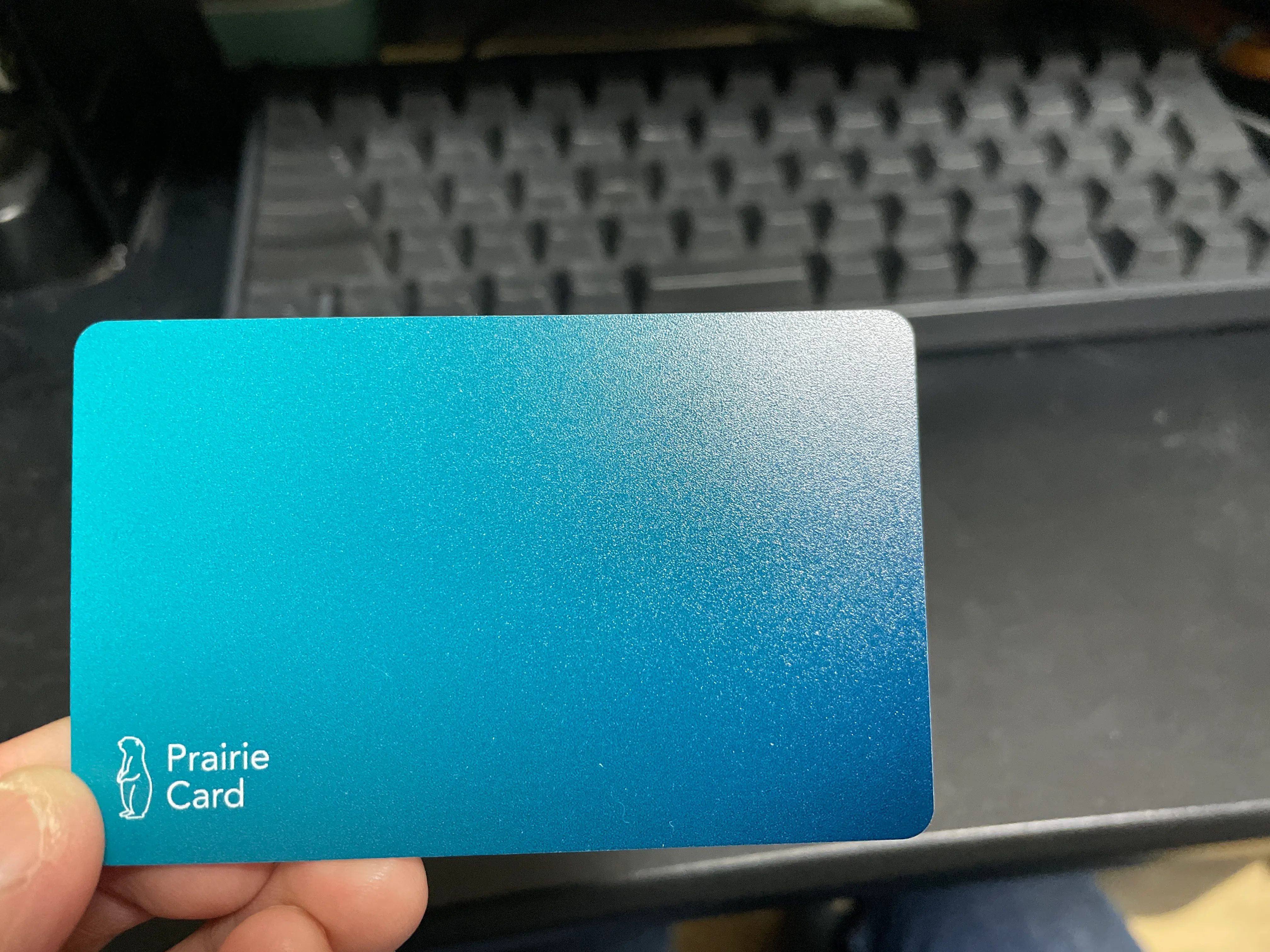 名刺交換を「ただの挨拶」で終わらせない、プレーリーカードの本当の使い方。